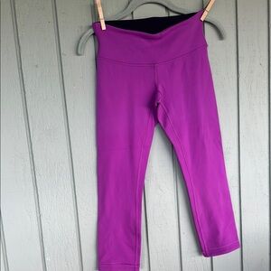 Lululemon Athletica Purple Leggings Stretchy Crop-Length